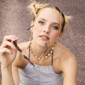 Avatar for Ella Stern