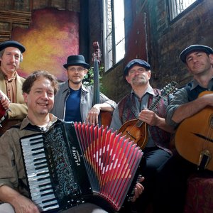 Avatar for Cafe Accordion Orchestra