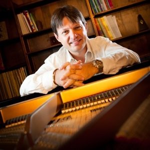 Avatar for David Hicken