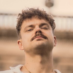 Avatar for Oliver River