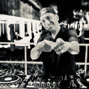 Avatar for Laurent Simeca