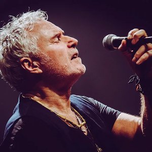 Phil Bee için avatar