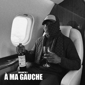 A ma gauche