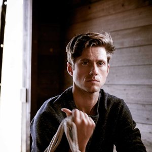 Avatar for Aaron Tveit