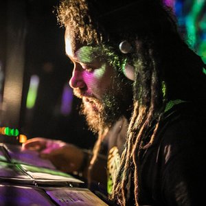 Avatar de DAKSINAMURTI