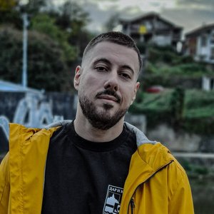 Avatar for Benzika