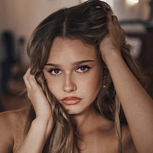 Avatar for Ruby Rose Turner
