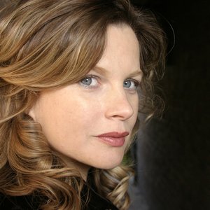 Fragma and Kirsty Hawkshaw のアバター