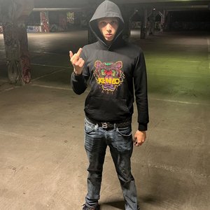 Avatar for Dw