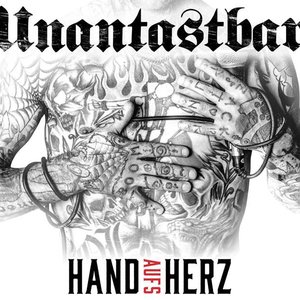 Hand aufs Herz
