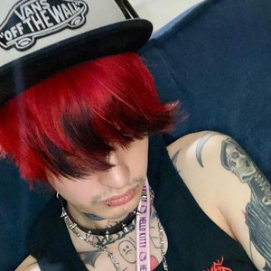 Young Aleexx のアバター