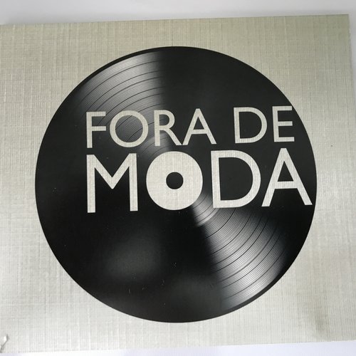 Fora de Moda