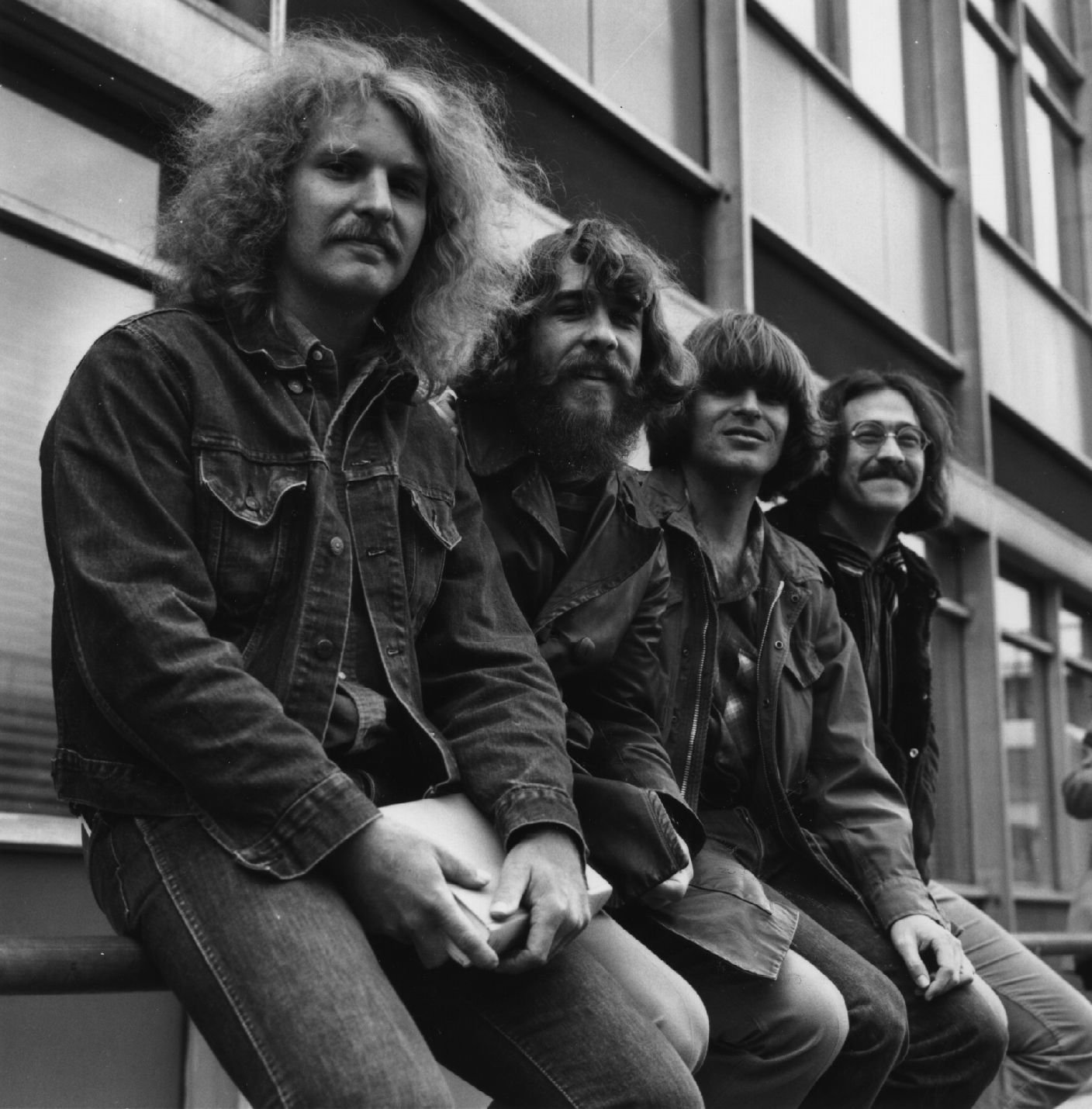 Long Cool Woman in a Black Dress — Creedence Clearwater Revival