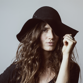 Ana Cañas - Fotografia de Carolina Vianna.png
