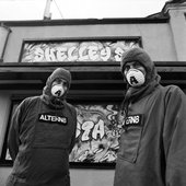 Altern 8