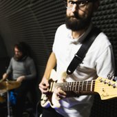 1PiES band