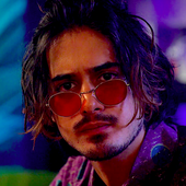 xpldng_hlcptr için avatar