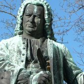 bach-denkmal-eisenach-102~_h-364_v-img__16__9__xl_w-648_-be6819cc57a5436fe2e22755fd9495d5c6ac08f6.jpg