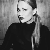 b&w
