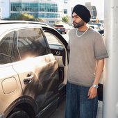 jordansandhu_1789543548_3987302066361159589_1407623716.jpg