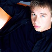 alezander_black orange
