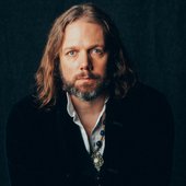 Rich-Robinson_profile_credit_alysse_gafkjen_2709x3365.jpg