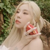 Whee In 1st Full Album [IN the mood]