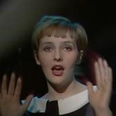 Isabelle Antena performing 'Playback'