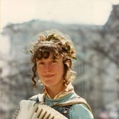 The Space Lady AKA Suzy Soundz with Accordion