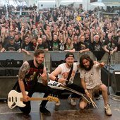 Skeleton-Pit-Audience-744x410.jpg