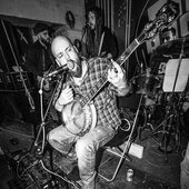 Dog Hand String Band