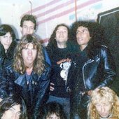 luchando por el metal