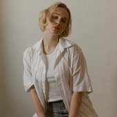 ellaella-Maailmanloppu-Susanna-Hiltunen-2025-Klangi.jpg