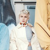 Robyn & La Bagatelle Magique 2
