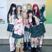 'UNCHILD' MV Filming Set