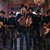 intocable.jpg