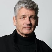Chris Standring