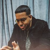 romeosantos_41172573_234669787226556_4768604624271704064_n.jpg