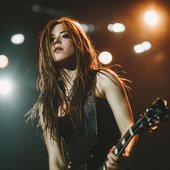 Steph in concert