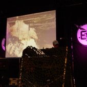 E-Craft live.
