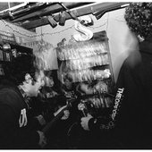 https://www.instagram.com/p/DT1tR0qlN3K/