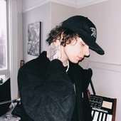 cube in faces ep cover