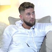 ETI-Paga-Certains-ont-fait-des-paris-sur-le-premier-qui-couchera-avec-Adixia-!.jpg