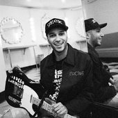 Tom-Morello-Credit@Catherine-McGann-Getty-Images@1050x1400.jpg