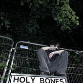 fayme squatting on holy bones shield