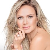 Eliana // Jequiti Perfume