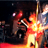 live at Twister's November 11th, 2001 (photo: Chris Boarts-Larsen)
