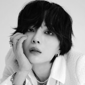 b&w