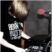 Preyfour live.