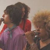 the moldy peaches